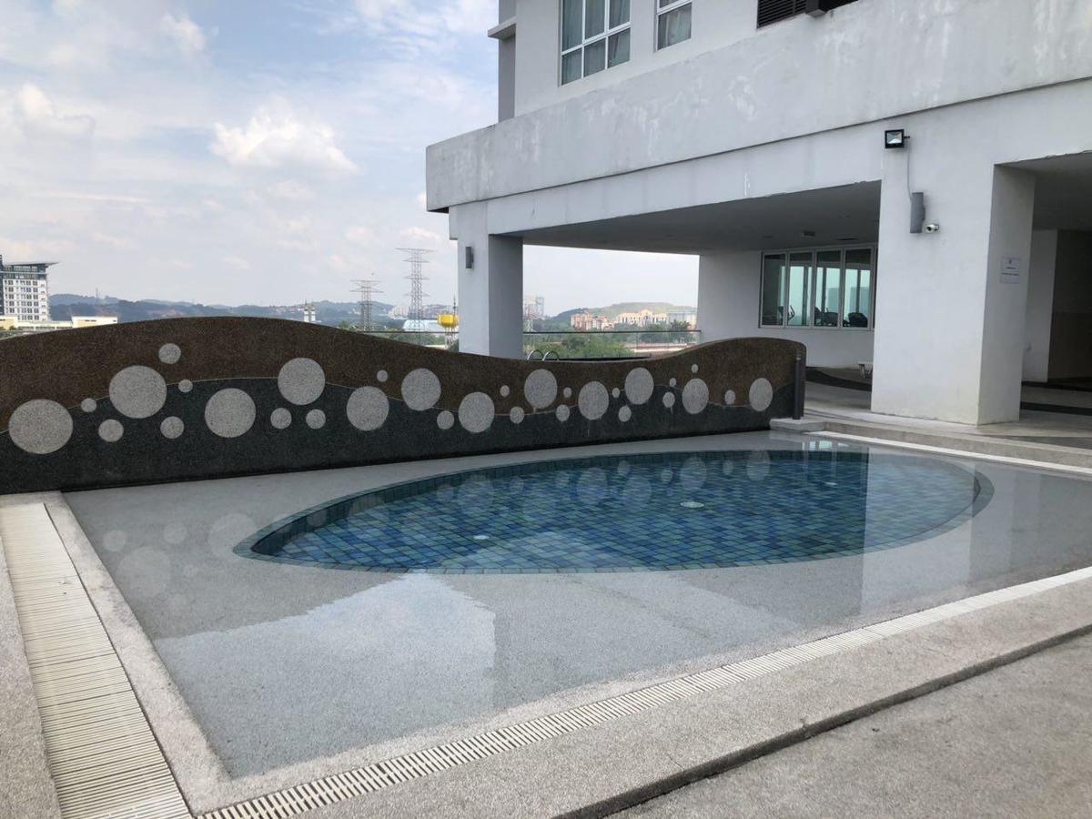 Yenni Duplex @ Decentrum, Kajang Serdang  Eksteriør bilde